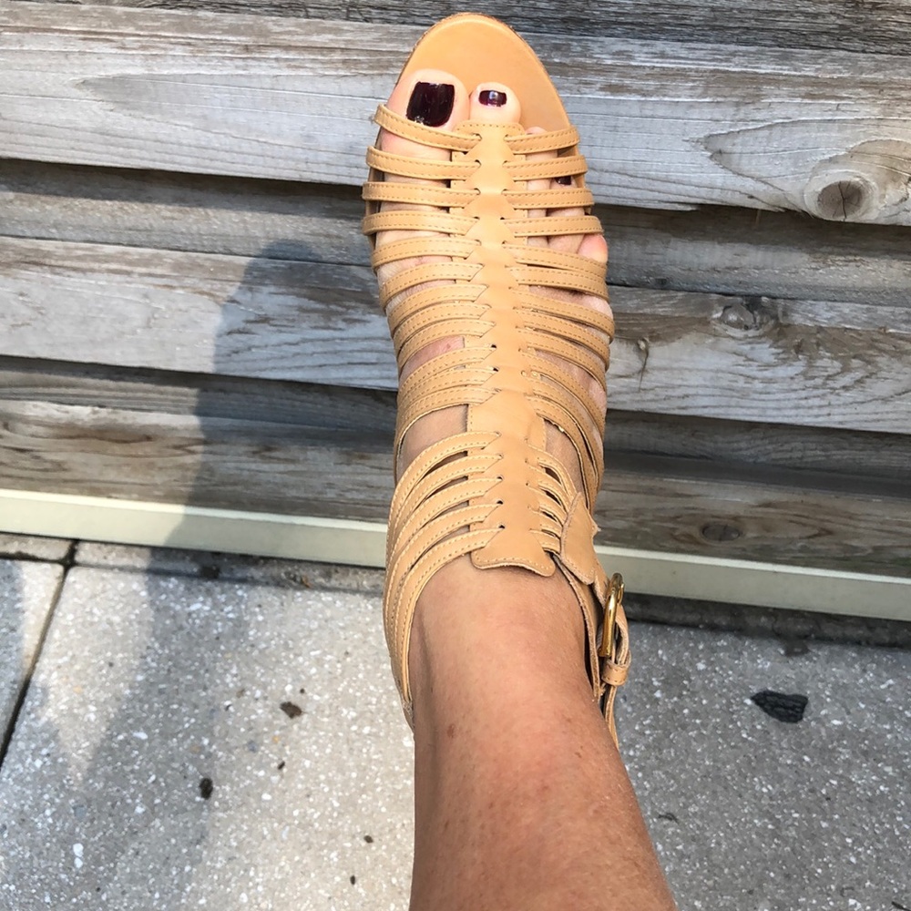 Stuart Weitzman Gladiator sandal, size 8.5